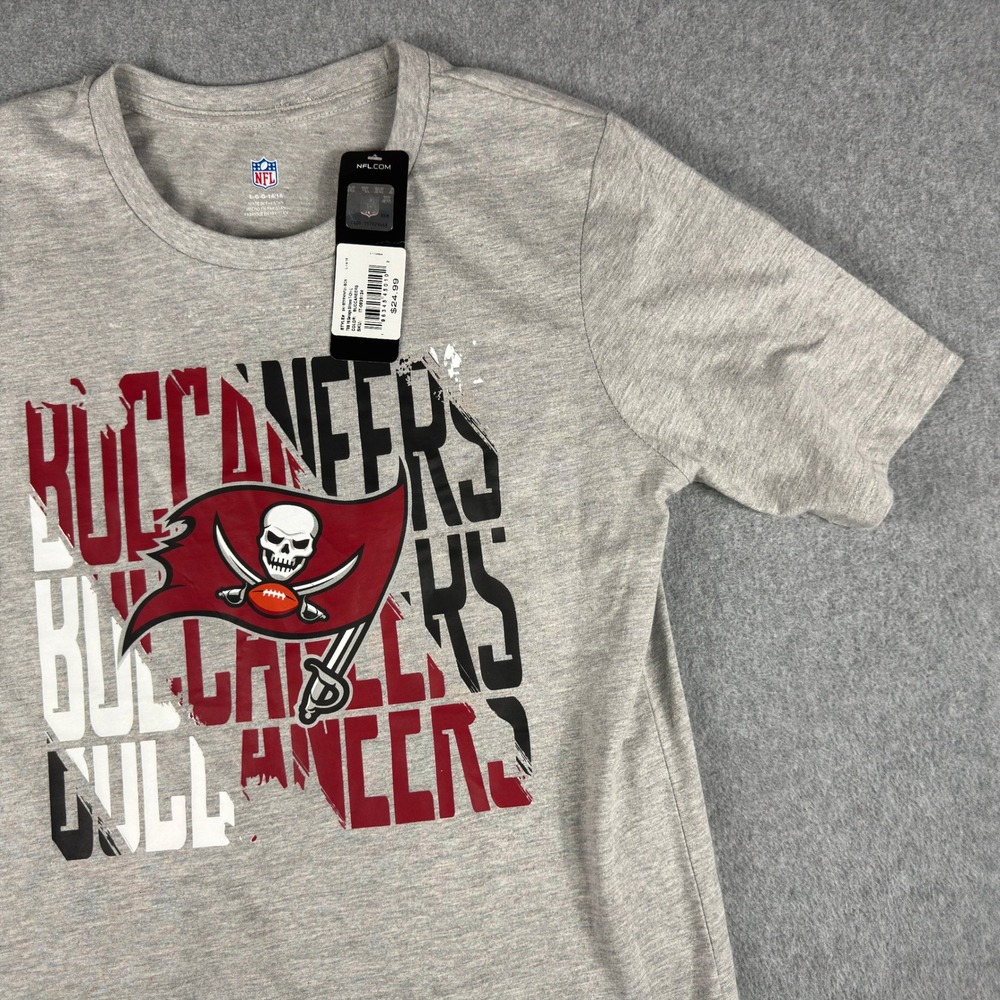 Tampa Bay Buccaneers NFL T Shirt Boys Youth L Gray Skull Pirate Graphic NWT